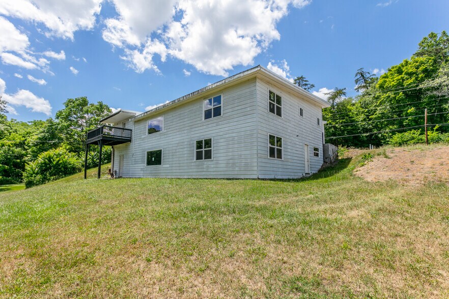 More Photos Of 13100 Bedford Rd NE, Cumberland Light Manufacturing For Sale