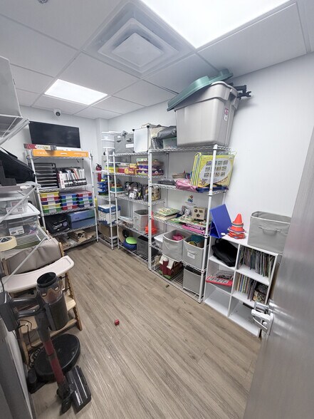 More Photos Of 16800 NW 2nd Ave, Miami Medical For Lease