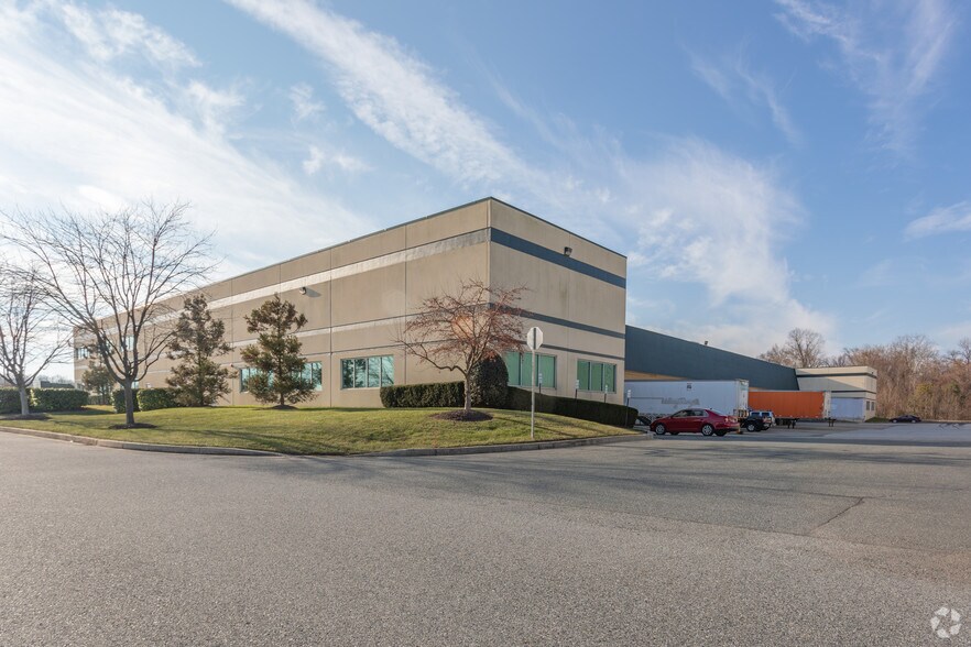 More Photos Of 2208 Lakeside Blvd, Edgewood Warehouse For Lease