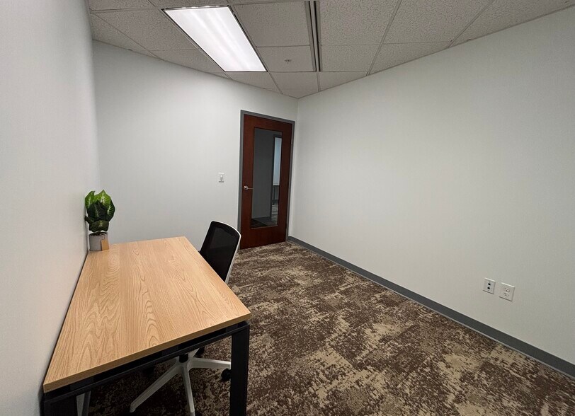 More Photos Of 7965 N High St, Columbus Coworking Space
