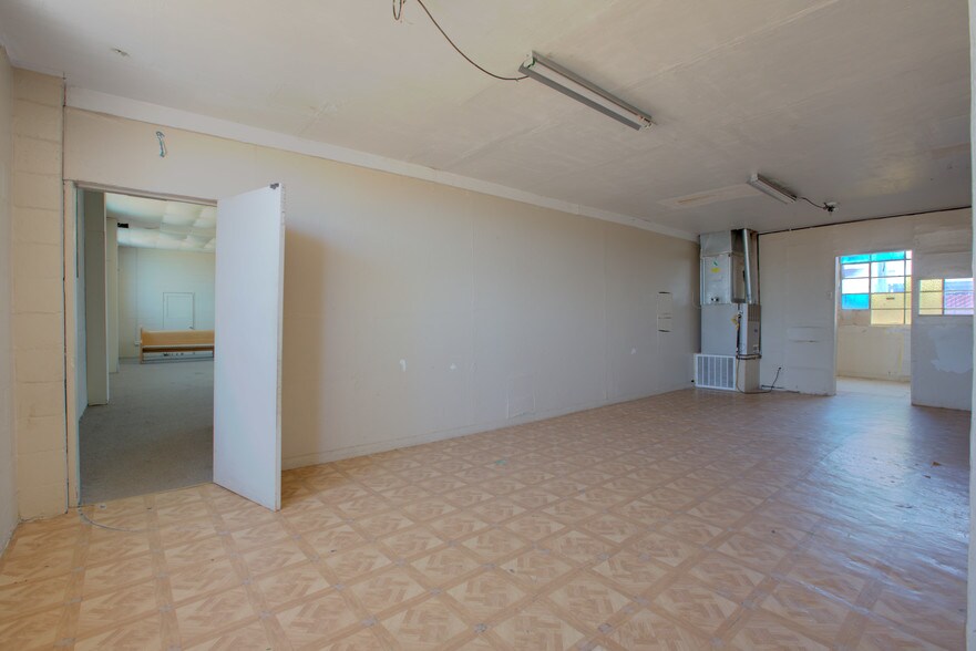 More Photos Of 332 W 8th St, Merced Religious Facility For Sale