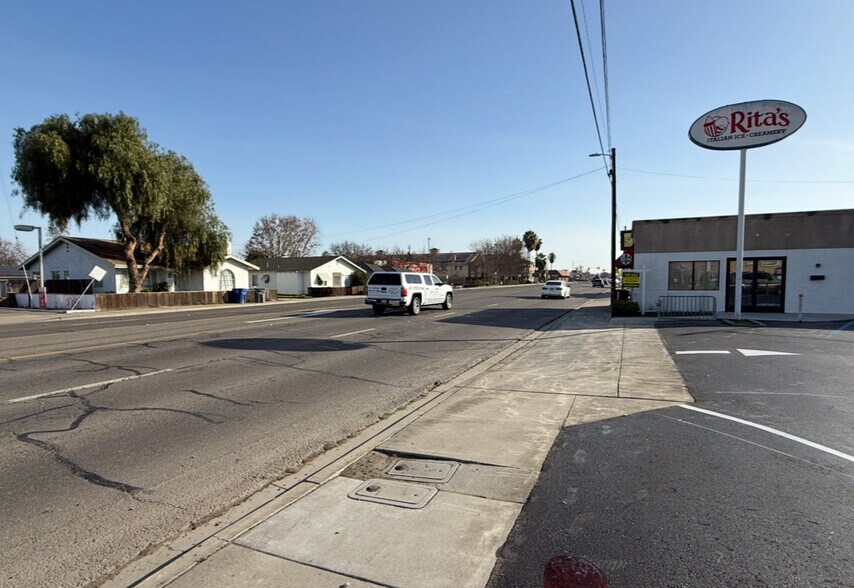More Photos Of 107 W Pacheco Blvd, Los Banos Restaurant For Sale