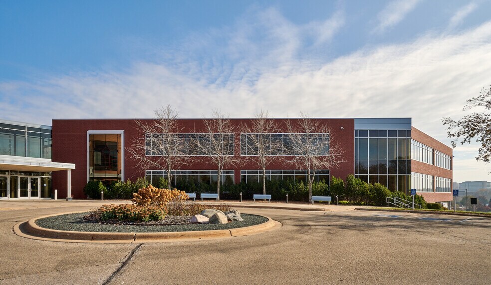 More Photos Of 10600 Bren Road W, Minnetonka Manufacturing For Sale