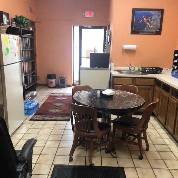 10871 Lanham Severn Rd, Lanham, MD 20706 Auto Repair For Sale