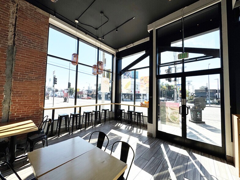 More Photos Of 7501-7505 W Sunset Blvd, Los Angeles Restaurant For Lease