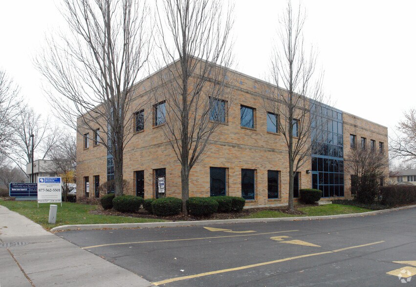 More Photos Of 452 N McLean Blvd, Elgin Medical For Sale