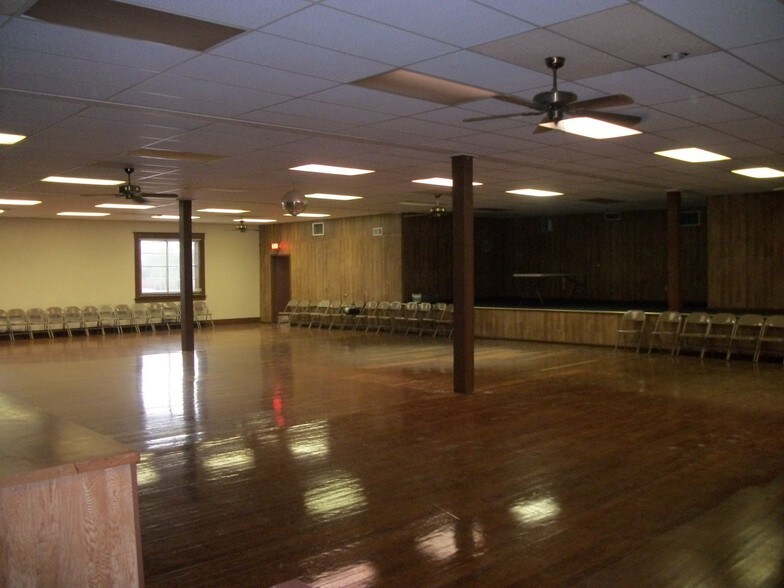 More Photos Of 1117 Port Neches Ave, Port Neches Freestanding For Sale