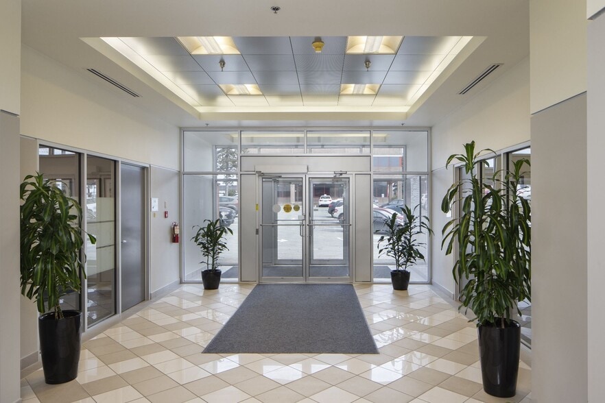 More Photos Of 780 Windmill Rd, Dartmouth Unknown For Lease