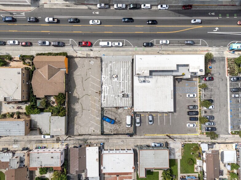 More Photos Of 1050-1052 Atlantic Ave, Long Beach Storefront For Sale