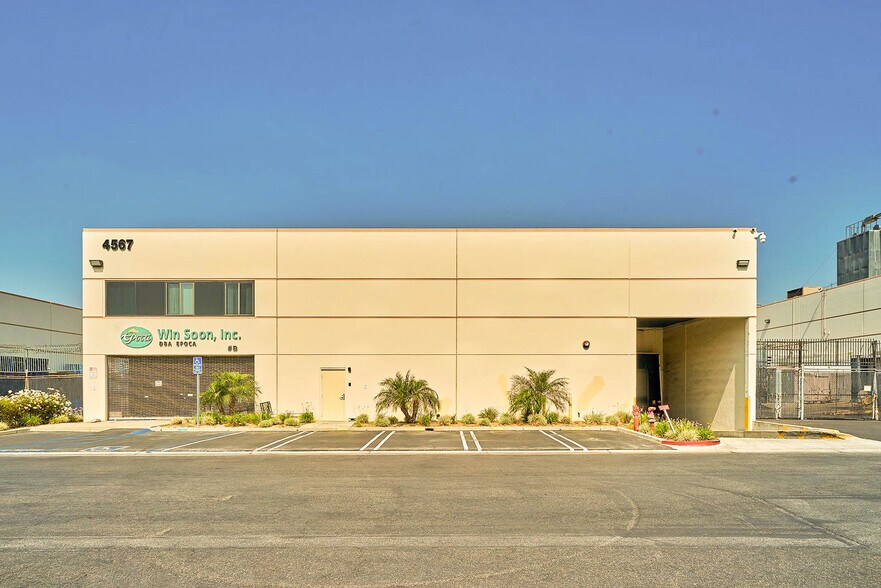 More Photos Of 4567 Firestone Blvd, South Gate Refrigeration Cold Storage For Sale