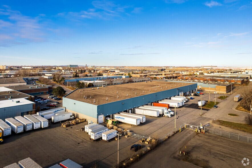 More Photos Of 505-525 Av Meloche, Dorval Industrial For Lease