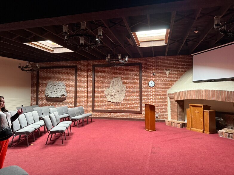 More Photos Of 401 E Colorado St, Glendale Lodge Meeting Hall For Lease