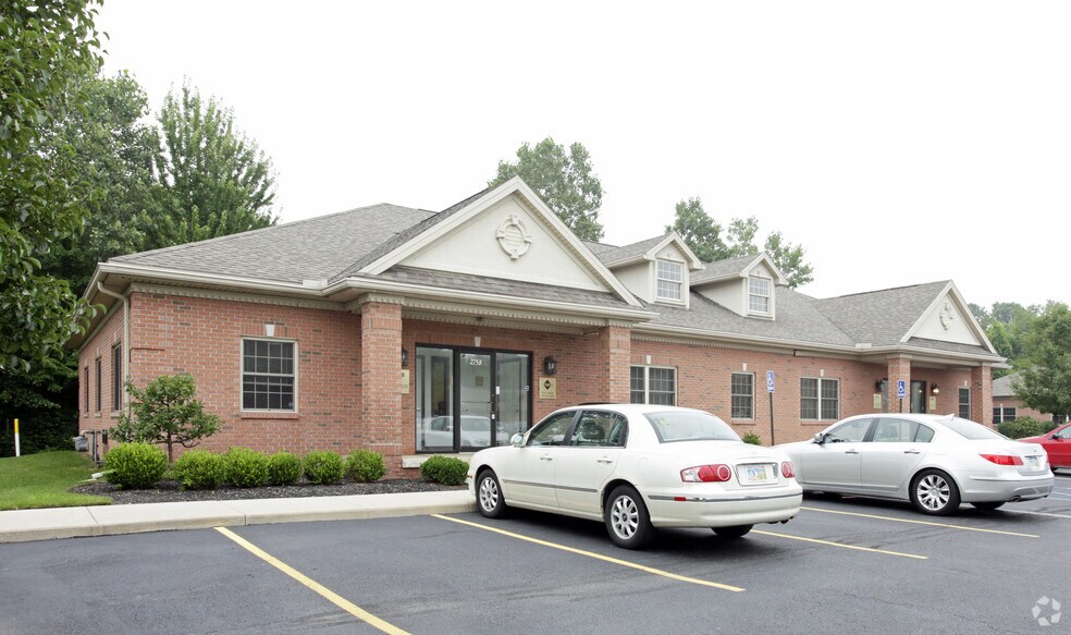 Primary Photo Of 2750 Centennial Rd, Toledo Medical For Lease