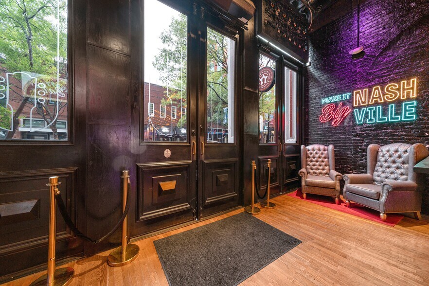 More Photos Of 110 2nd Ave N, Nashville Storefront For Lease