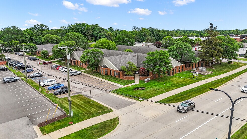 More Photos Of 7001 Orchard Lake Rd, West Bloomfield Medical For Sale