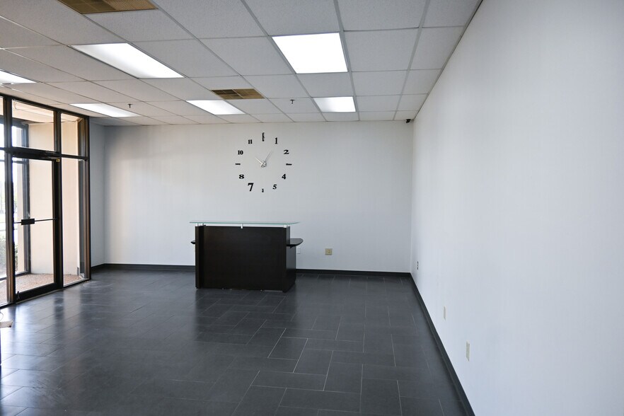 More Photos Of 1505 The Boardwalk, Huntsville Office For Sale