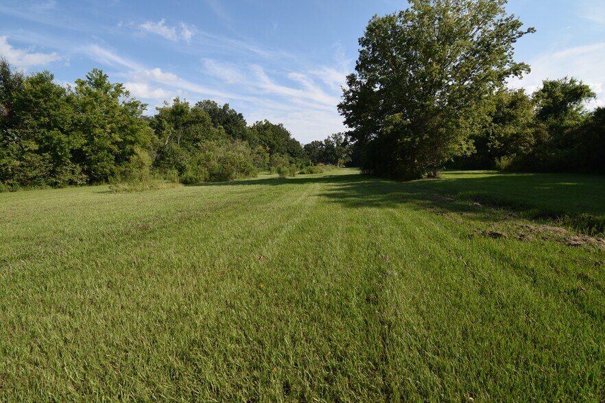 More Photos Of 2315 LA-1 South, Donaldsonville Land For Sale