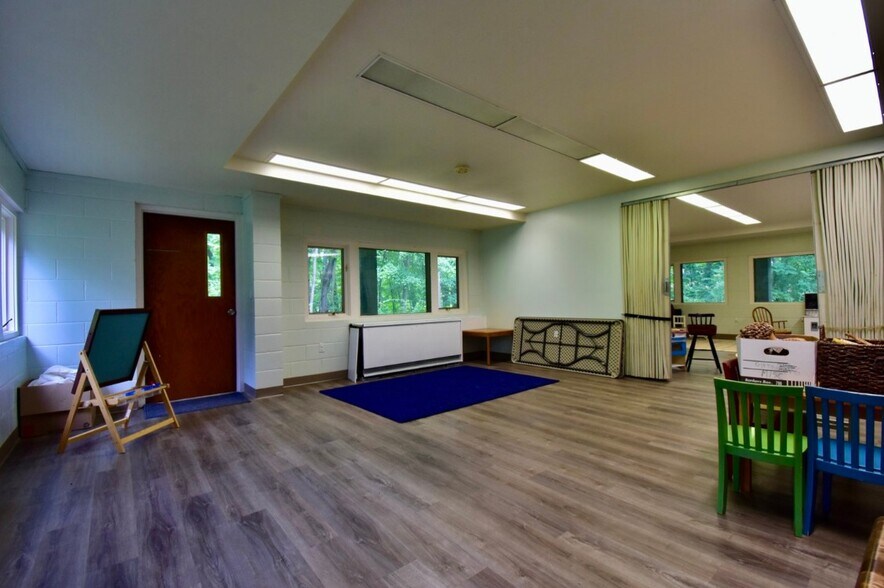 More Photos Of 1001 Green Rd, Ann Arbor Religious Facility For Sale