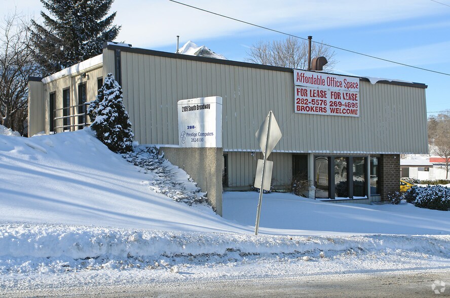 More Photos Of 2109 S Broadway, Rochester Office For Sale