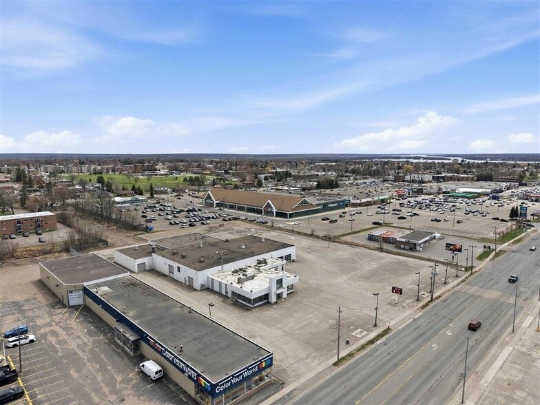 More Photos Of 68 Great Northern Rd, Sault Ste. Marie Auto Dealership For Sale