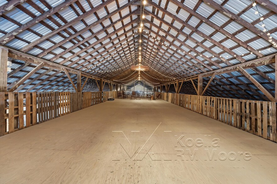 More Photos Of 1522 New Hope Rd, Rockwood Specialty For Sale