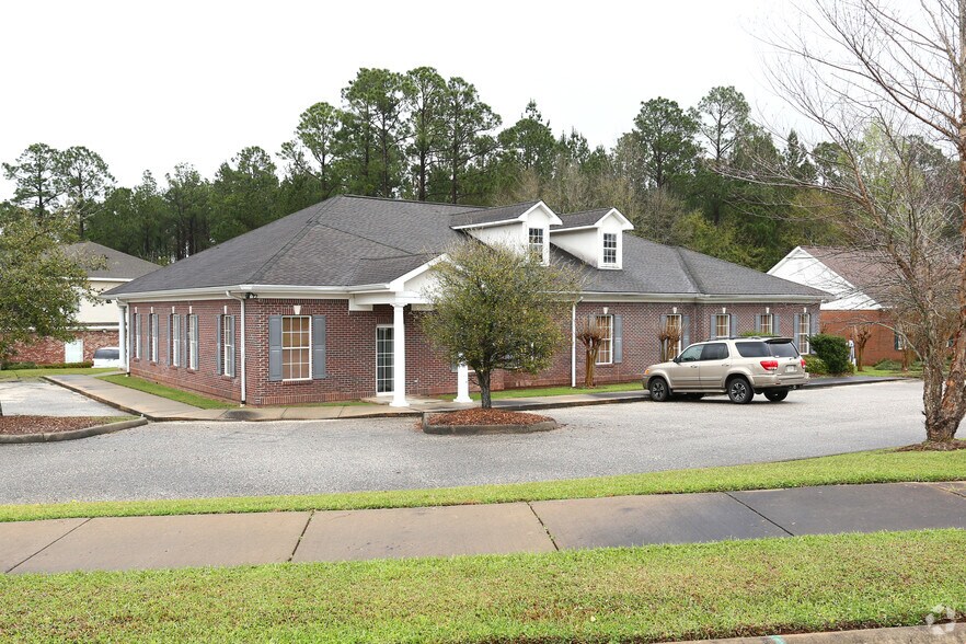 More Photos Of 114 Adris Pl, Dothan Office For Lease