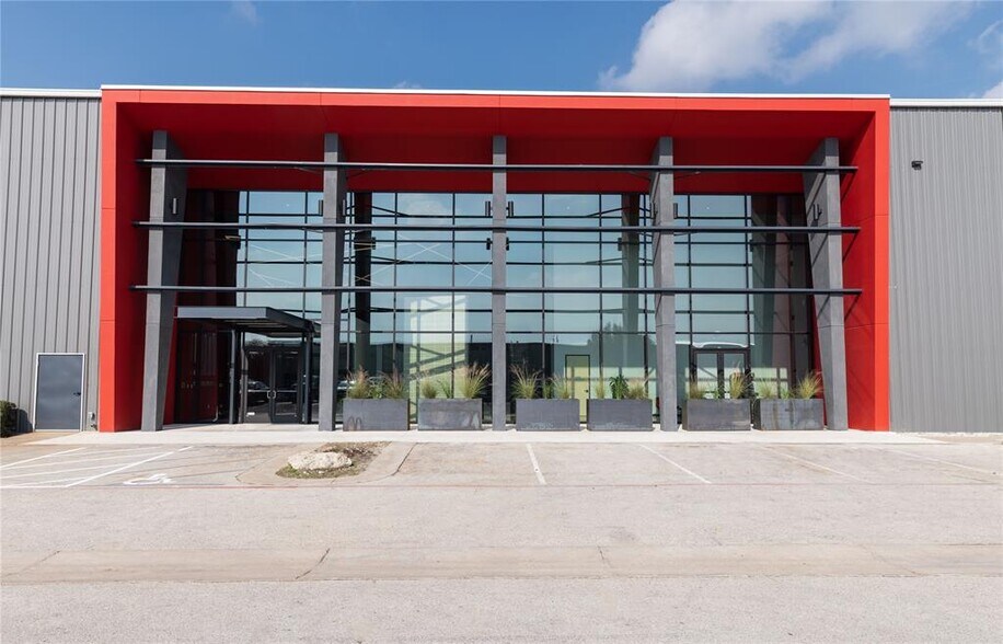 Primary Photo Of 1220 Toro Grande Dr, Cedar Park Light Distribution For Sale