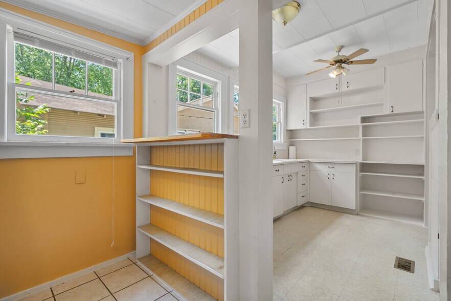 More Photos Of 107 Barry St, Hot Springs Medical For Sale