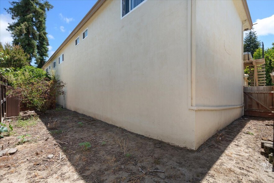 More Photos Of 236 Haas Ave, San Leandro Apartments For Sale