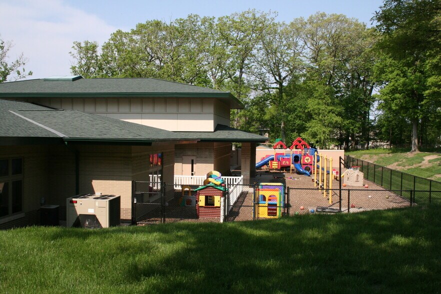 More Photos Of 4650 42nd St NE, Cedar Rapids Daycare Center For Sale