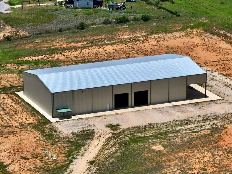 More Photos Of 7836 Old Campbellton Rd, Pleasanton Warehouse For Sale