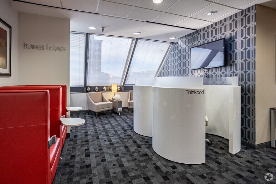 More Photos Of 800 S Gay St, Knoxville Coworking Space