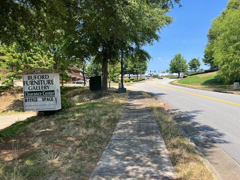 More Photos Of 4388 Sudderth Rd, Buford Warehouse For Sale