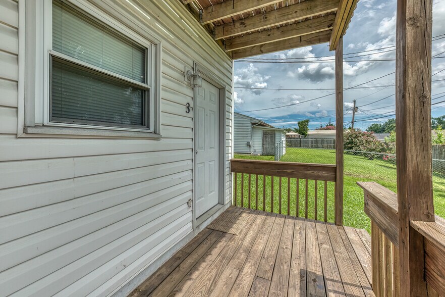 More Photos Of 1300 Holyoke St, Kingsport Apartments For Sale