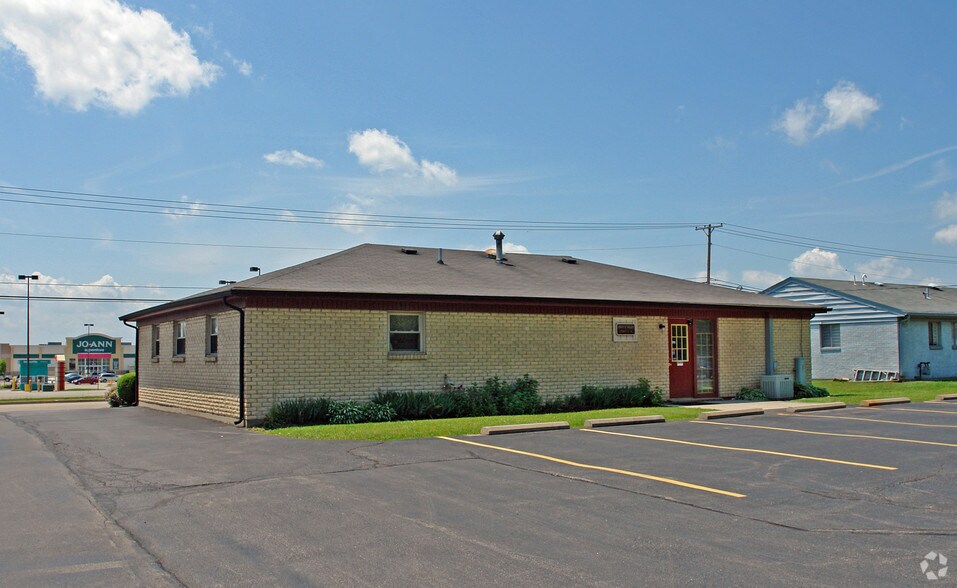 More Photos Of 2233 Miamisburg-Centerville Rd, Dayton Office For Sale