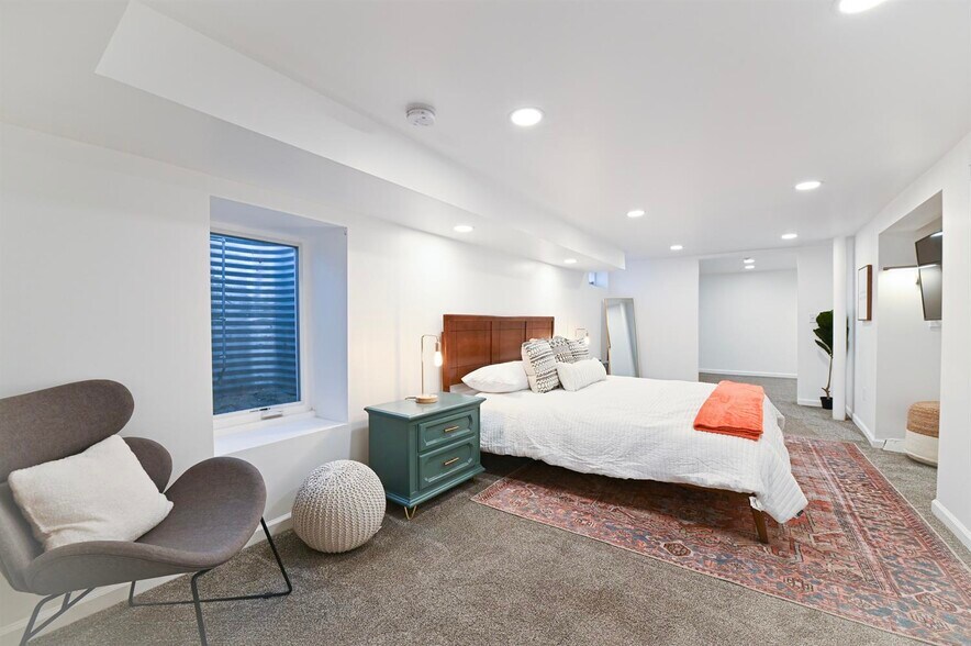 More Photos Of 5519 Northwest Radial Hwy, Omaha Medical For Sale