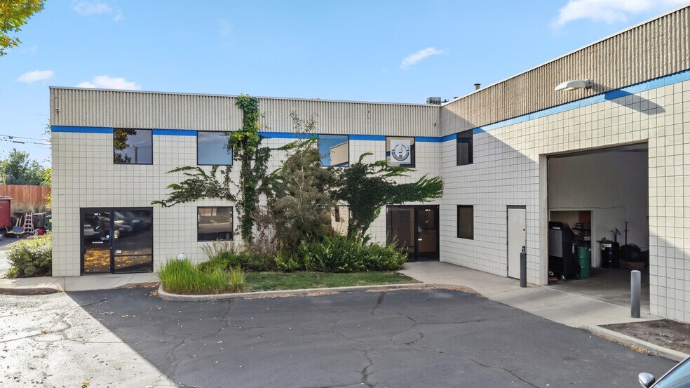 More Photos Of 10855 Irma Dr, Northglenn Warehouse For Sale