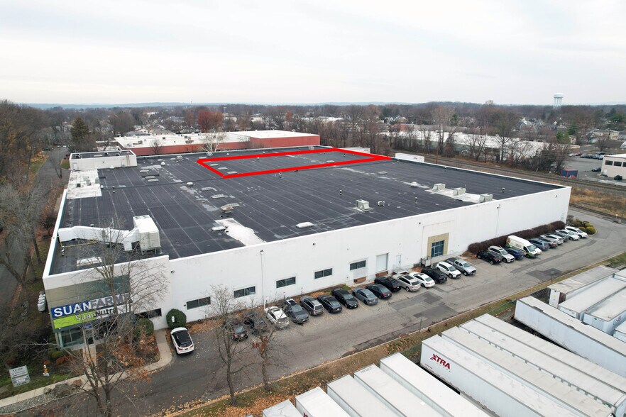 More Photos Of 17-09 Zink Pl, Fair Lawn Manufacturing For Lease
