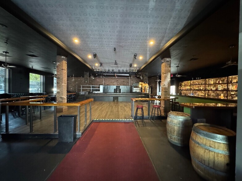 More Photos Of 101 W Main St, Visalia Freestanding For Sale