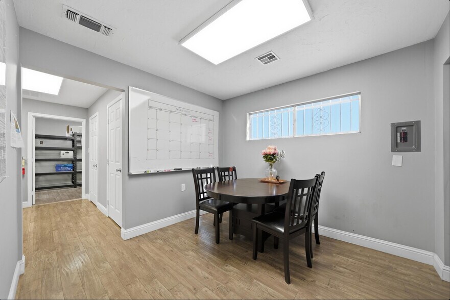 More Photos Of 1660 N Newcomb St, Porterville Coworking Space