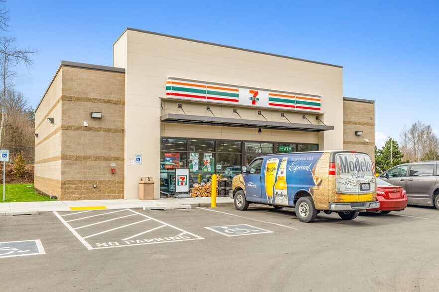 More Photos Of 7500 Hardeson Rd, Everett Convenience Store For Sale
