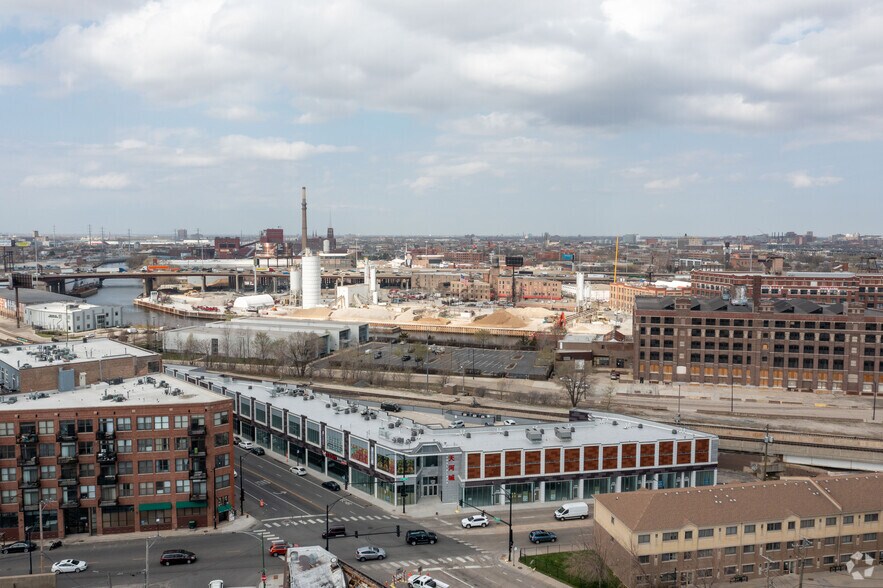 More Photos Of 2252 S Canal St, Chicago Storefront For Lease