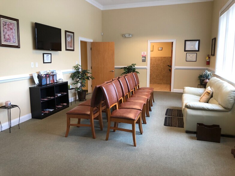 More Photos Of 102 Northside Park, Elizabeth City Medical For Sale
