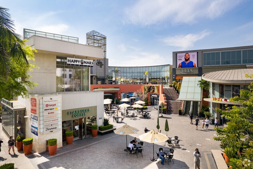 More Photos Of 7100 W Santa Monica Blvd, Los Angeles Unknown For Lease