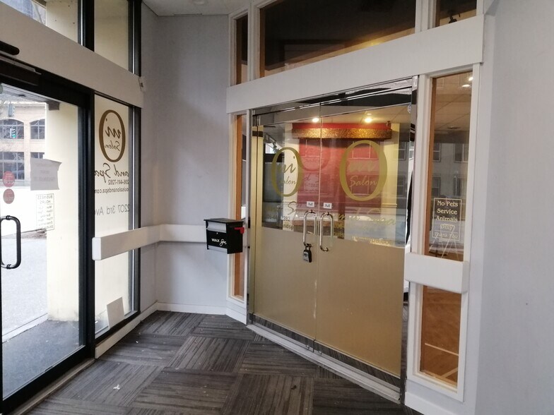 More Photos Of 2211 3rd Ave, Seattle Apartments For Lease