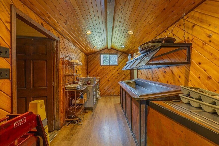 More Photos Of 3030 Oregon Ave, Bandon Restaurant For Sale