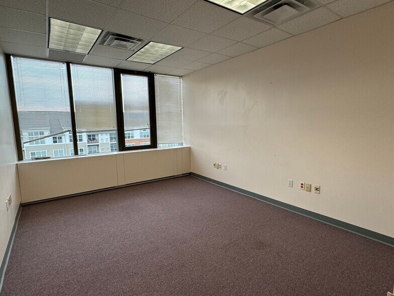 More Photos Of 24 Belden Ave, Norwalk Apartments For Sale