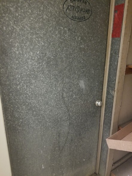 More Photos Of 73 Central Ave, Albany Storefront Retail Residential For Sale