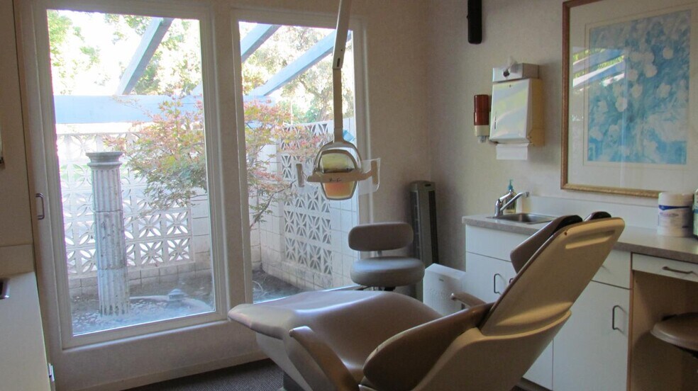 More Photos Of 756 G St, Reedley Medical For Sale
