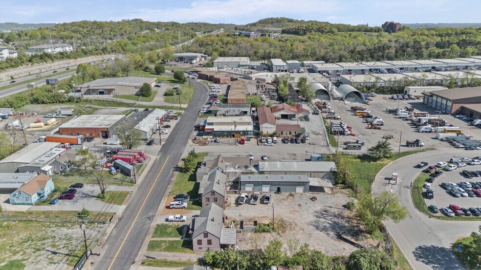 More Photos Of 3016 Ambrose Ave, Nashville Office Residential For Lease